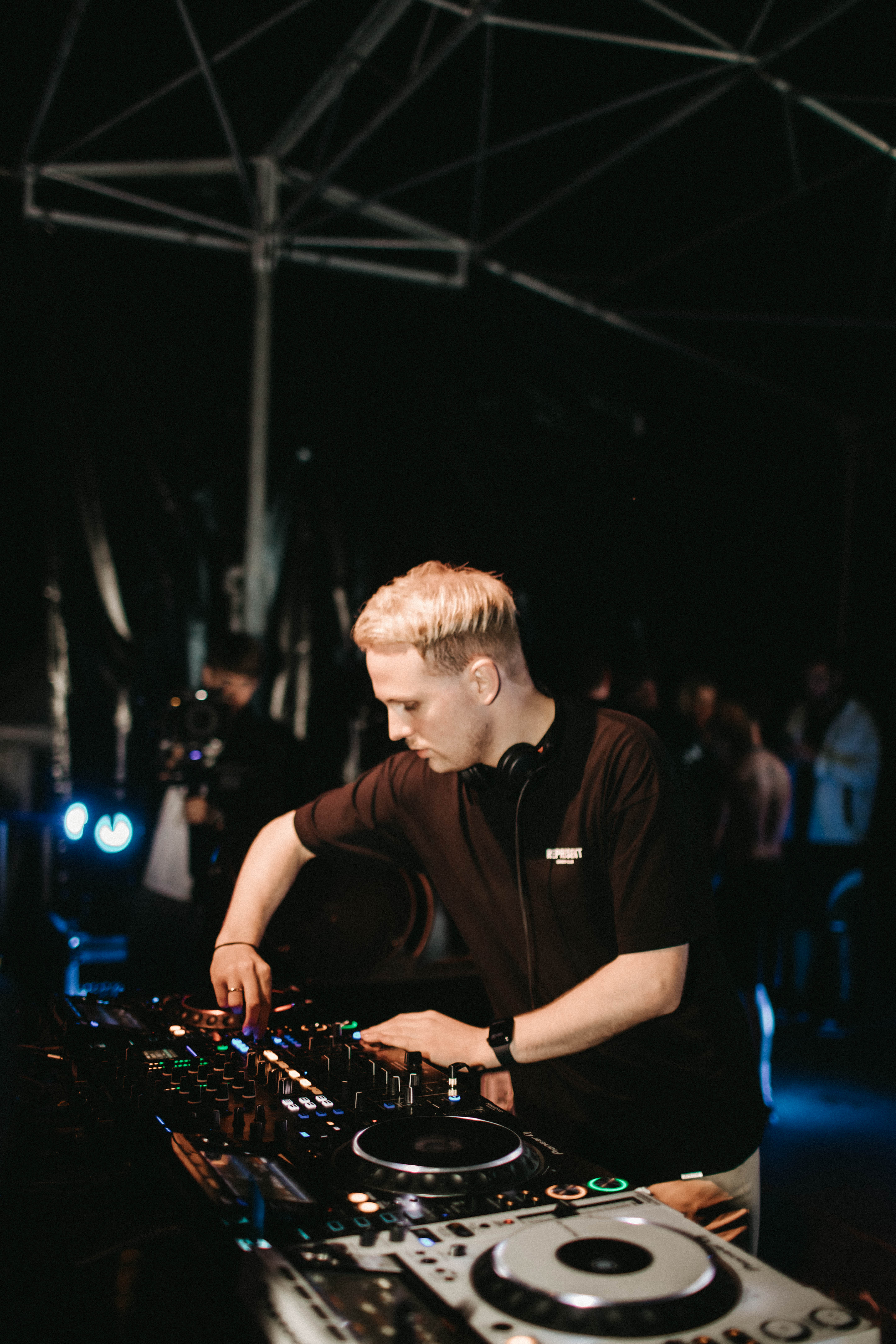 OWLY DJ Performance 2